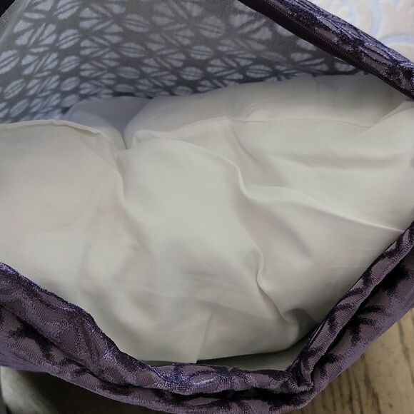 20x20 decorative velvet throw pillow with zipper Kingray💜 - Picture 7 of 8